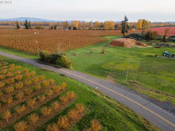 2.5 Acres of Residential Land for Sale in Aumsville, Oregon