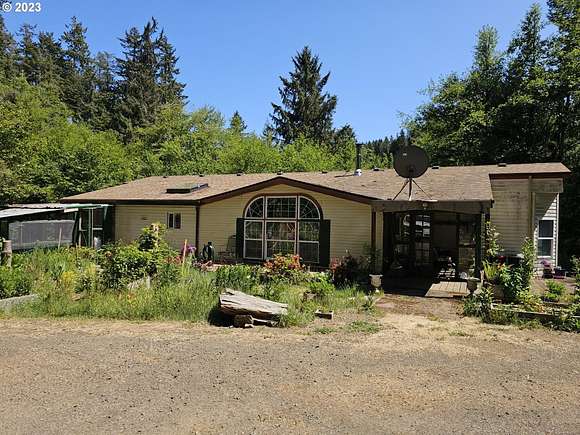 6.3 Acres of Residential Land with Home for Sale in Cloverdale, Oregon
