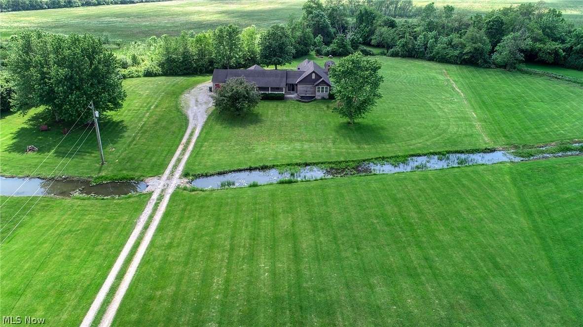 2.9 Acres of Residential Land with Home for Sale in Thornville, Ohio