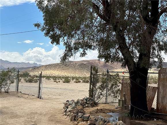9.9 Acres of Land for Sale in Twentynine Palms, California
