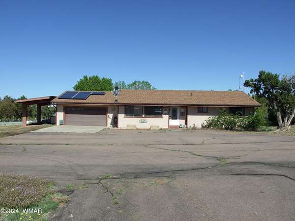 6.3 Acres of Residential Land with Home for Sale in Snowflake, Arizona