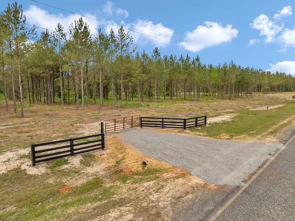 7.4 Acres of Land for Sale in Dexter, Georgia