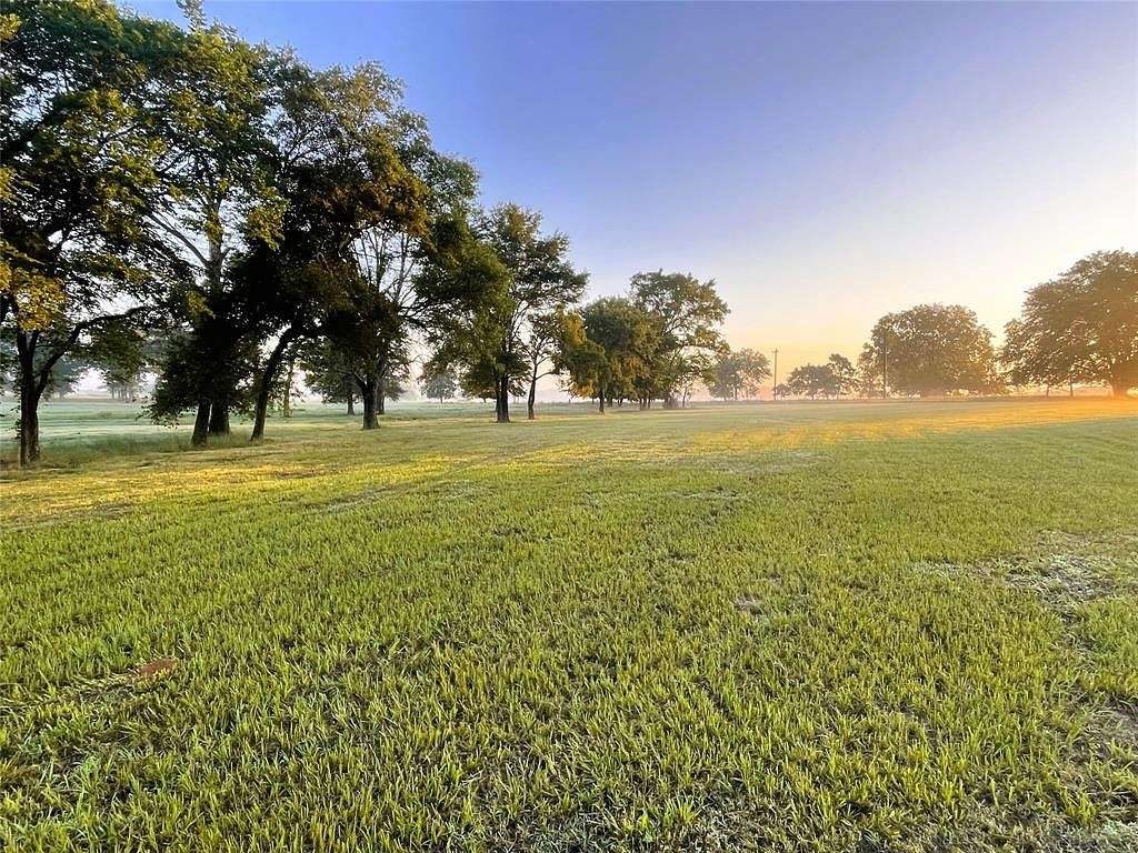 2.5 Acres of Residential Land for Sale in Yantis, Texas