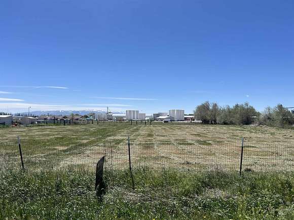1.5 Acres of Land for Sale in Paul, Idaho