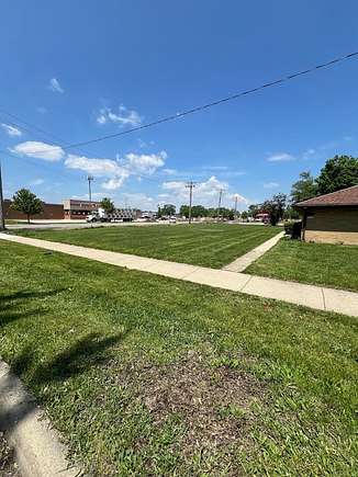 Commercial Land for Sale in Park City, Illinois