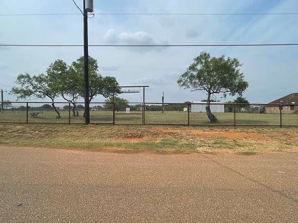 1.86 Acres of Residential Land for Sale in Hebbronville, Texas