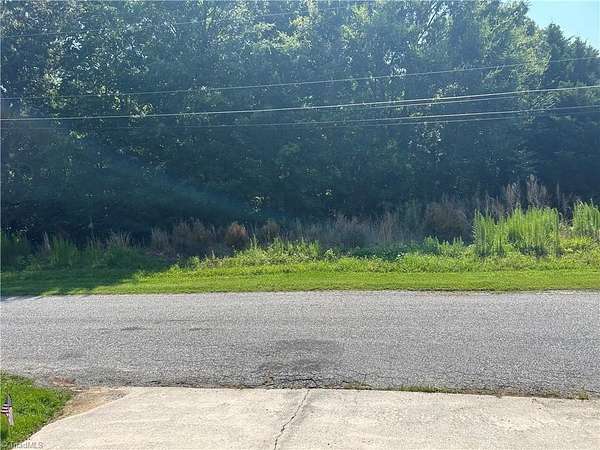 0.46 Acres of Residential Land for Sale in Thomasville, North Carolina