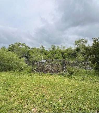 5.4 Acres of Residential Land for Sale in Waldo, Florida