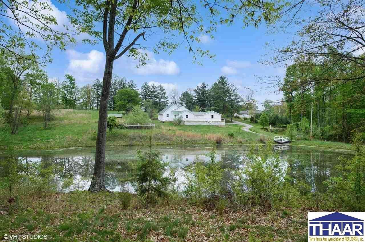 5.5 Acres of Residential Land with Home for Sale in Spencer, Indiana