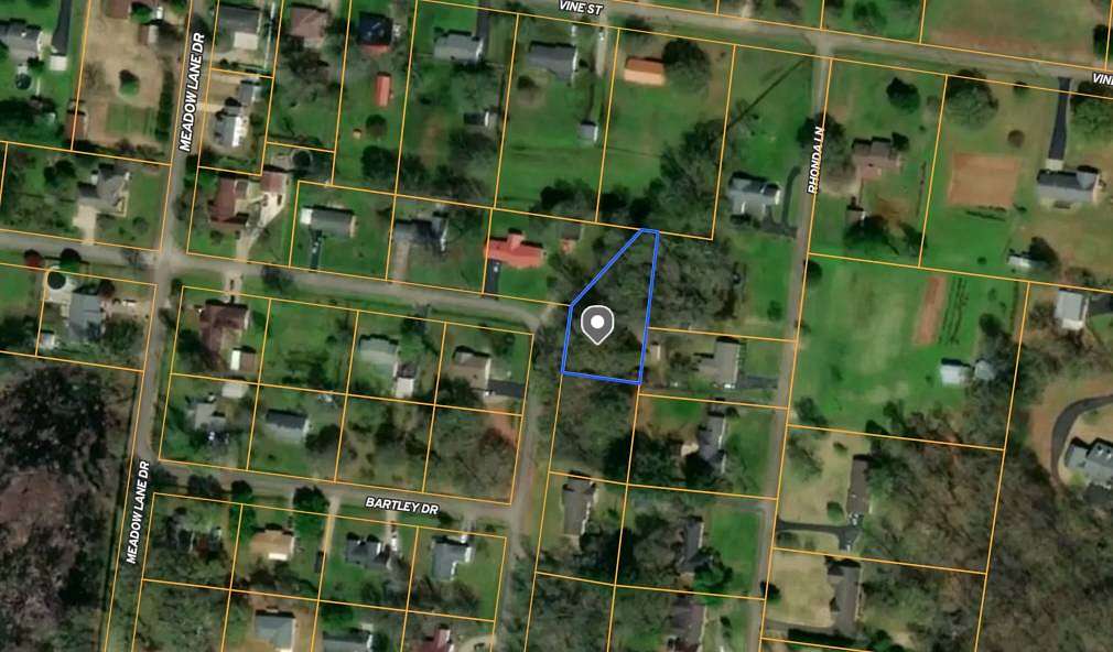0.27 Acres of Residential Land for Sale in Savannah, Tennessee