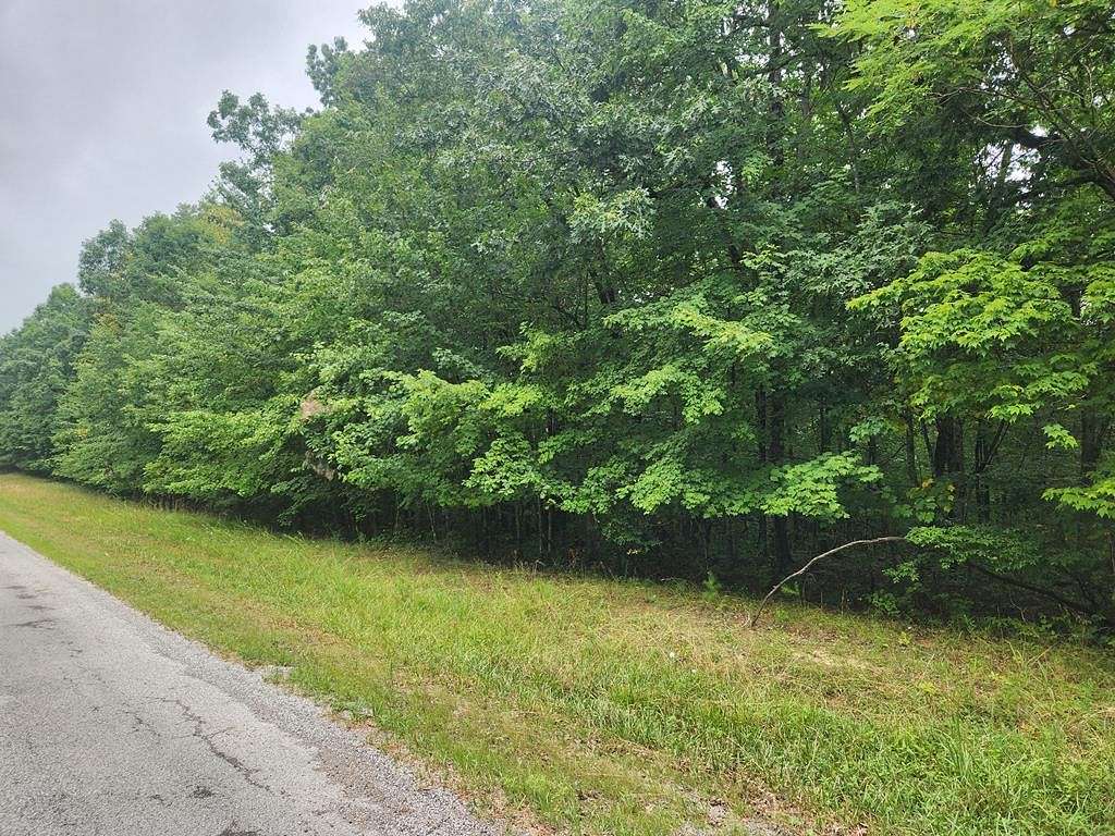 4 Acres of Residential Land for Sale in Monterey, Tennessee