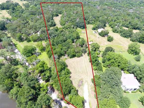 4.3 Acres of Residential Land for Sale in Chatfield, Texas