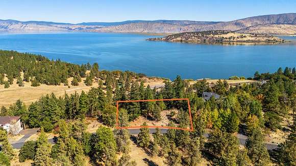 0.5 Acres of Residential Land for Sale in Klamath Falls, Oregon