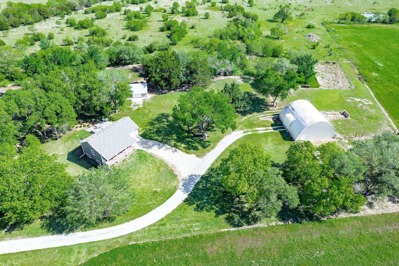 6.6 Acres of Residential Land with Home for Sale in Winfield, Kansas