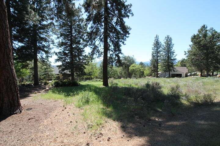 0.41 Acres of Residential Land for Sale in Klamath Falls, Oregon