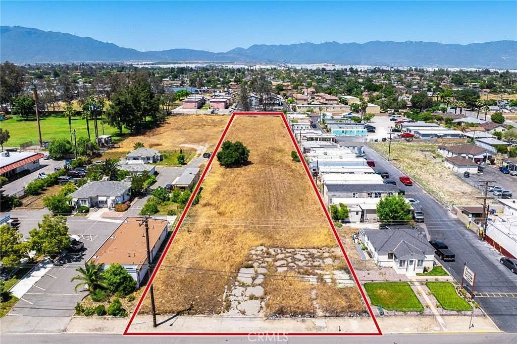 1.451 Acres of Mixed-Use Land for Sale in Fontana, California