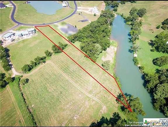2.2 Acres of Residential Land for Sale in Martindale, Texas