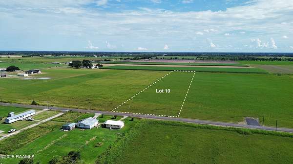 6 Acres of Residential Land for Sale in Rayne, Louisiana