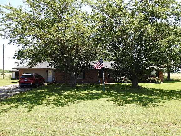 15.5 Acres of Land with Home for Sale in Bonham, Texas