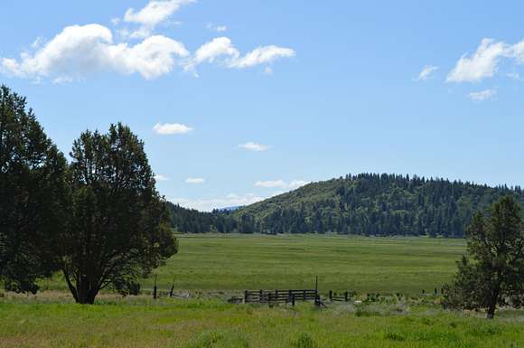 0.94 Acres of Residential Land for Sale in Klamath Falls, Oregon