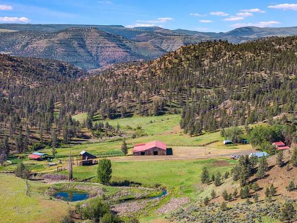 1,308 Acres of Land with Home for Sale in Spray, Oregon