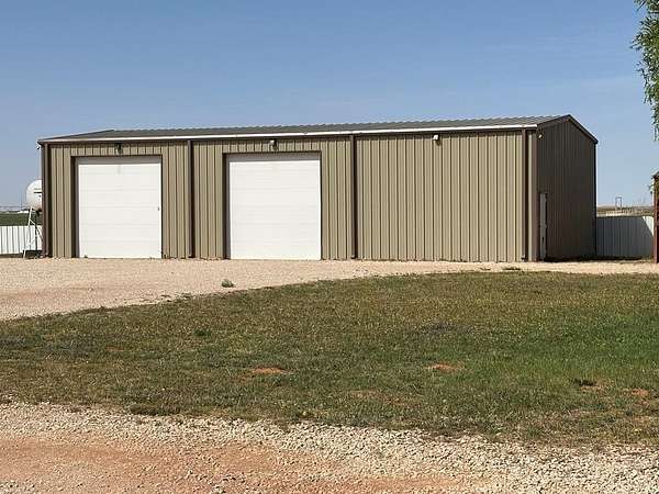 3.5 Acres of Improved Residential Land for Sale in Seminole, Texas