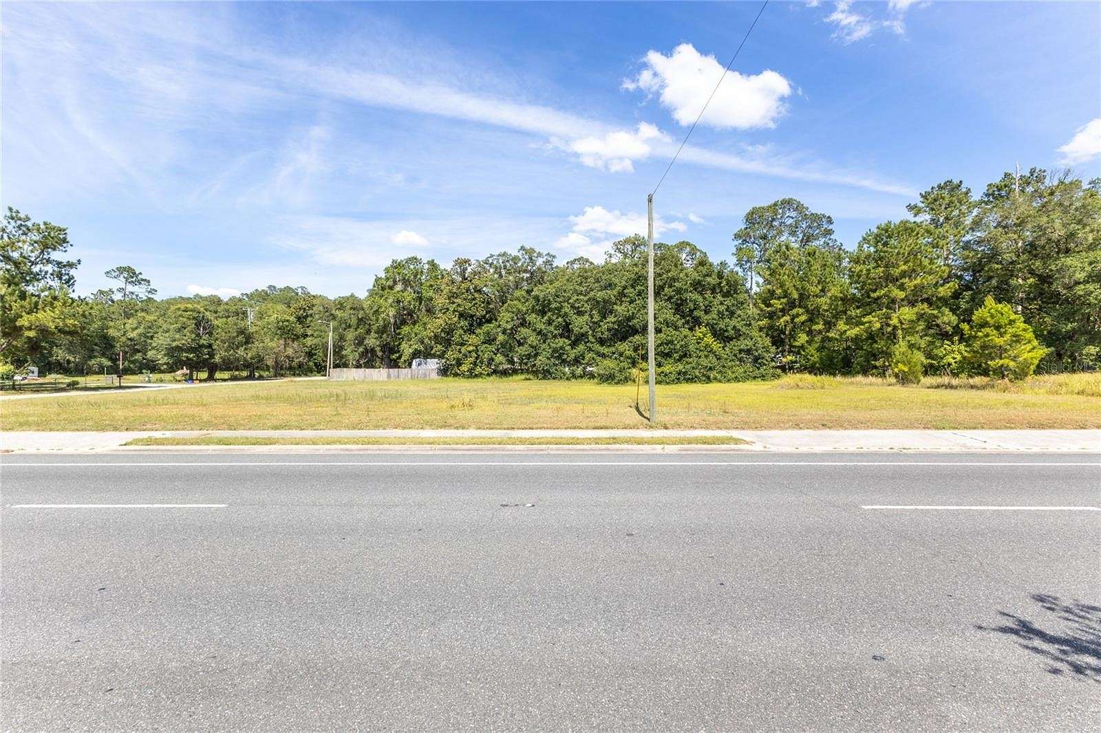 0.81 Acres of Land for Sale in Waldo, Florida