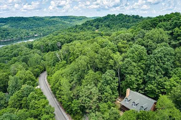 0.94 Acres of Residential Land for Sale in Smithville, Tennessee
