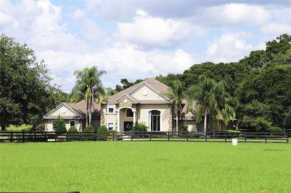 32.09 Acres of Land with Home for Sale in Ocala, Florida