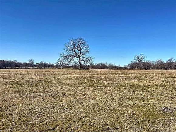 10 Acres of Residential Land for Sale in Colcord, Oklahoma