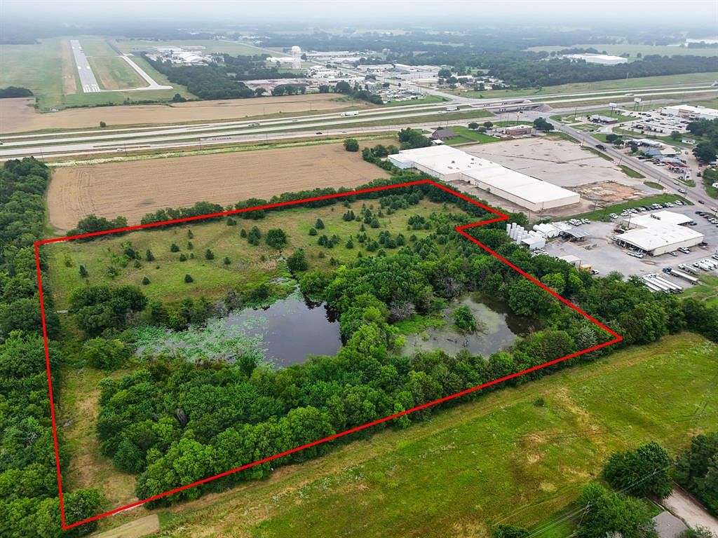 12 Acres of Land for Sale in Bonham, Texas