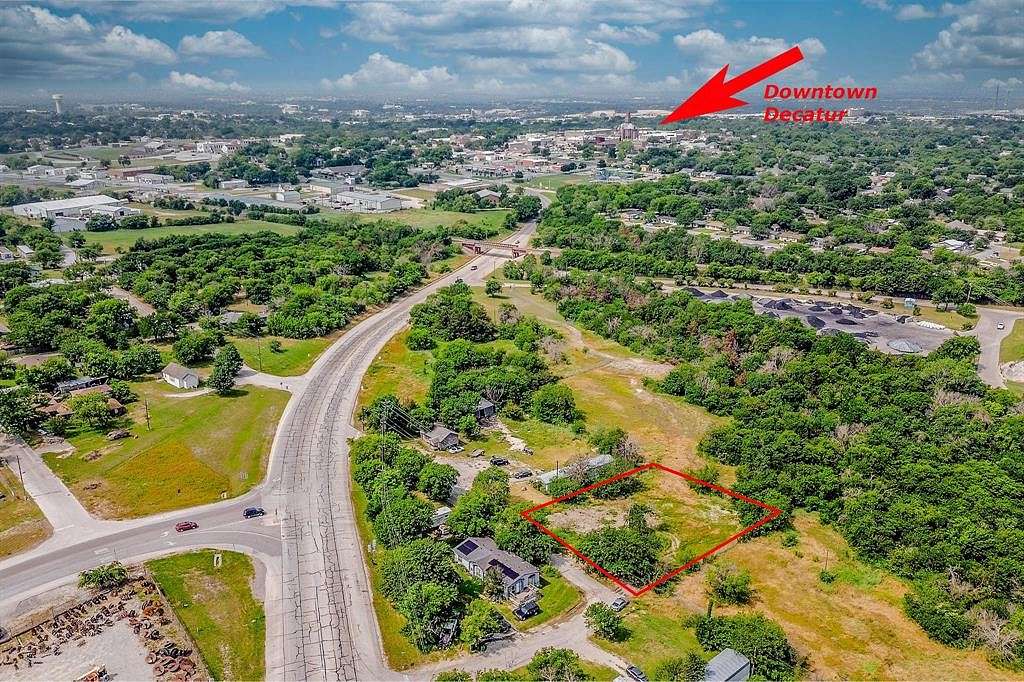 0.34 Acres of Commercial Land for Sale in Decatur, Texas