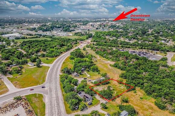 0.344 Acres of Commercial Land for Sale in Decatur, Texas