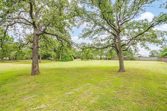 0.92 Acres of Residential Land for Sale in Burleson, Texas