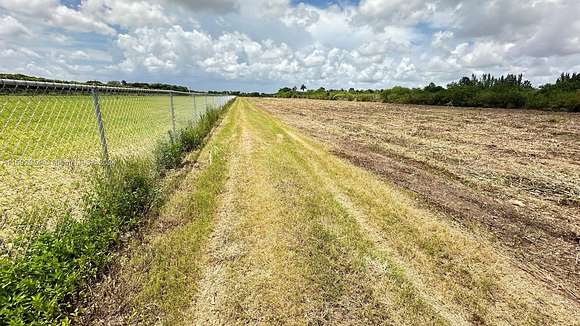 5.2 Acres of Land for Sale in Miami, Florida