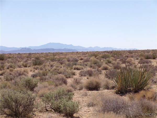 1.25 Acres of Residential Land for Sale in Golden Valley, Arizona