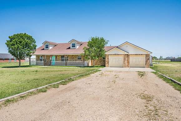 2.3 Acres of Residential Land with Home for Sale in Amarillo, Texas