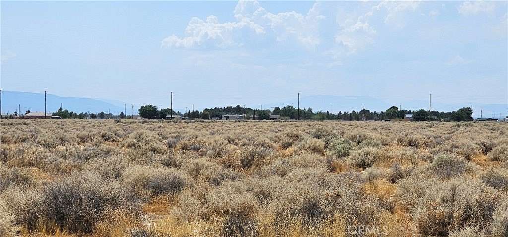 2.5 Acres of Residential Land for Sale in Rosamond, California