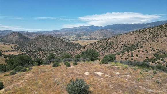 20 Acres of Land for Sale in Caliente, California