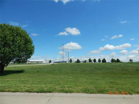 0.87 Acres of Mixed-Use Land for Sale in Waterloo, Illinois