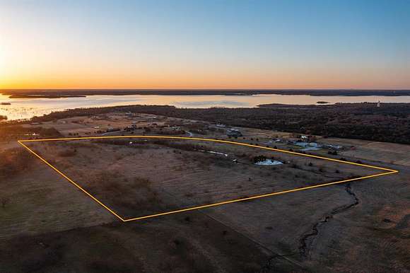 49 Acres of Recreational Land & Farm for Sale in Valley View, Texas
