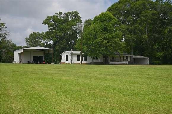2.2 Acres of Residential Land with Home for Sale in Effie, Louisiana