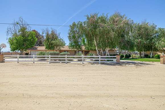 2.6 Acres of Residential Land with Home for Sale in Lancaster, California