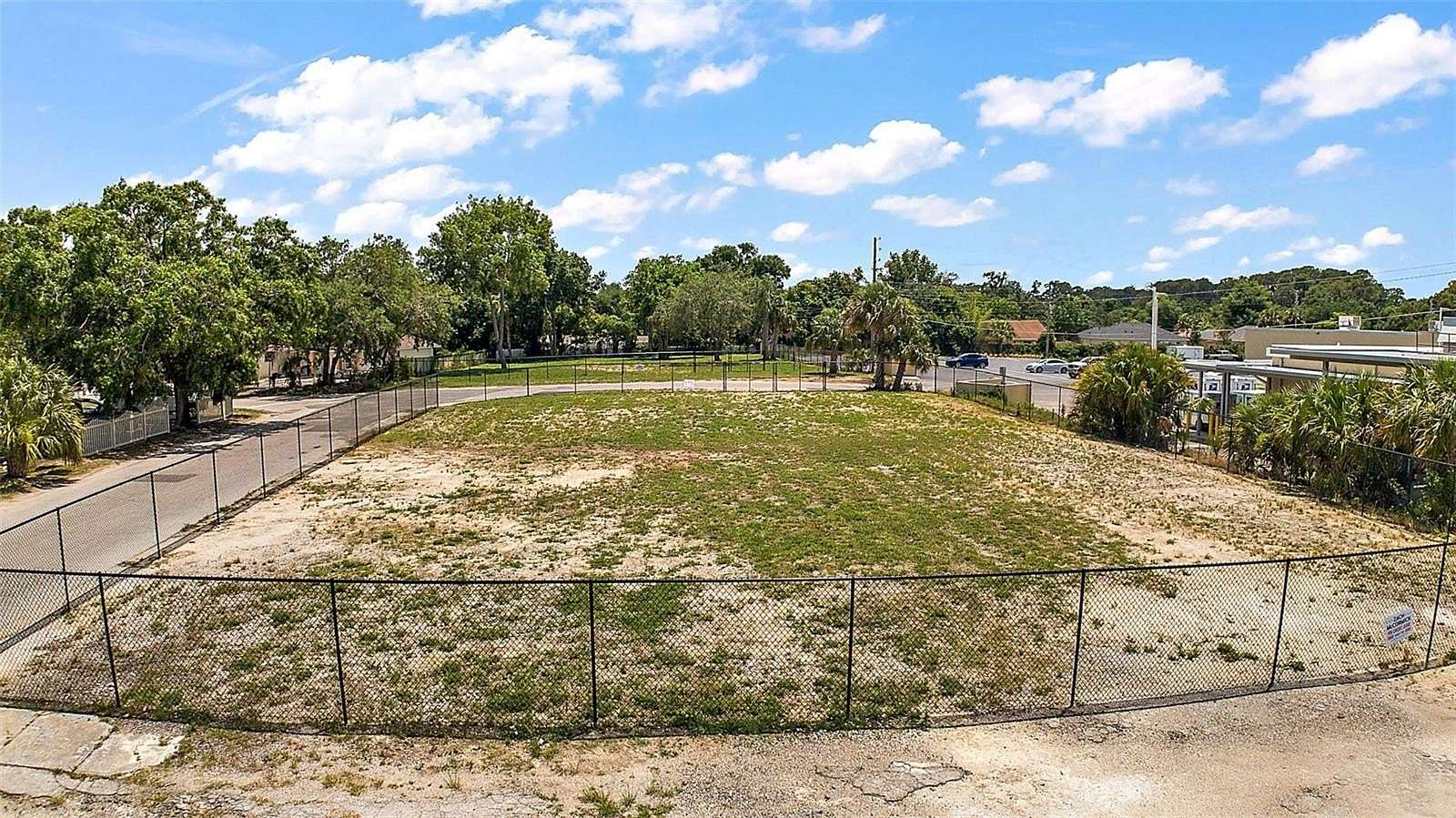 0.98 Acres of Commercial Land for Sale in Mount Dora, Florida