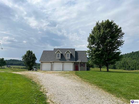 Land with Home for Auction in Munfordville, Kentucky