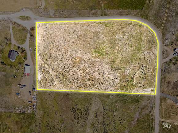 5 Acres of Residential Land for Sale in Shoshone, Idaho
