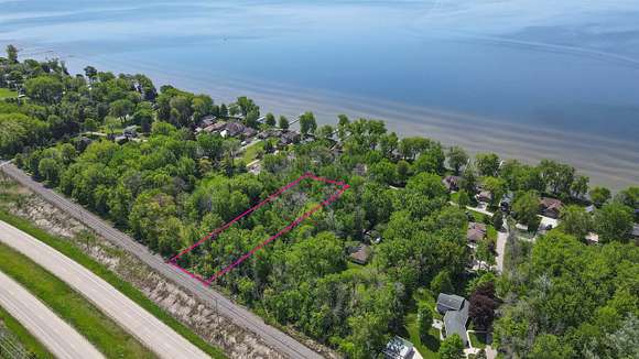 0.99 Acres of Residential Land for Sale in Menasha, Wisconsin