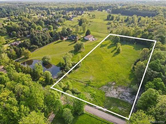 5.2 Acres of Residential Land for Sale in Leonard, Michigan
