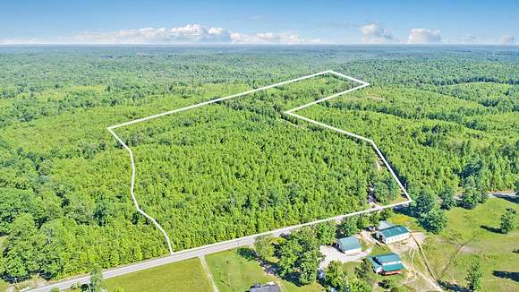 126 Acres of Recreational Land with Home for Sale in Sunbright, Tennessee