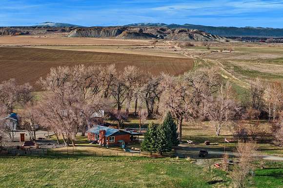 80 Acres of Land with Home for Sale in Pavillion, Wyoming